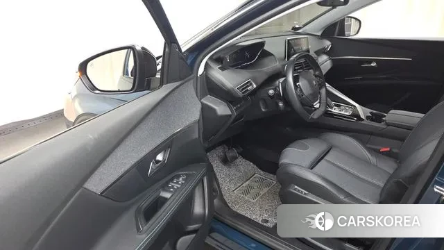 Peugeot 5008 second generation 2022 Синий из Кореи, фото 2