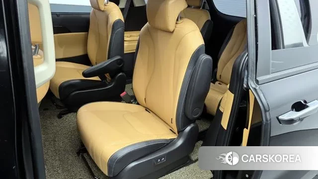 Kia Carnival 4th generation 2023 Черный из Кореи, фото 2