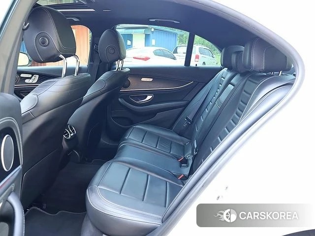 Mercedes-Benz E-Class W213 2021 Белый из Кореи, фото 2