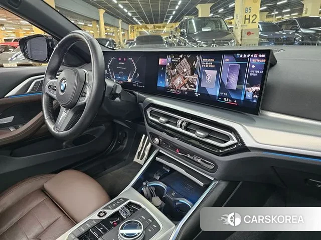 BMW 4 Series (G22) 2023 Черный из Кореи, фото 2