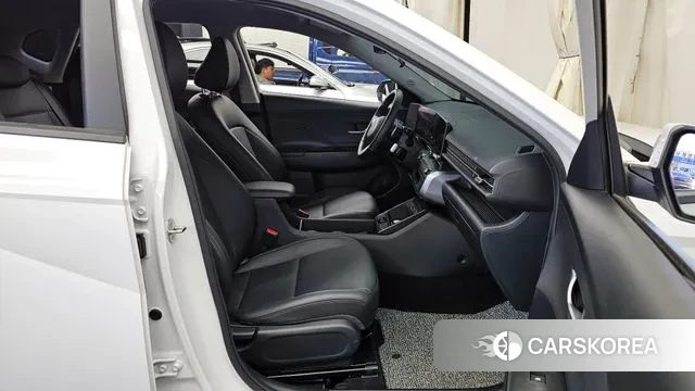 Hyundai Kona (SX2) 2023 Белый из Кореи, фото 2