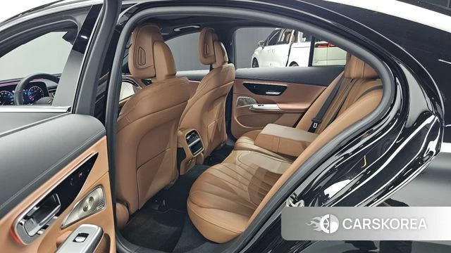 Mercedes-Benz E-Class W214 2024 Черный из Кореи, фото 2
