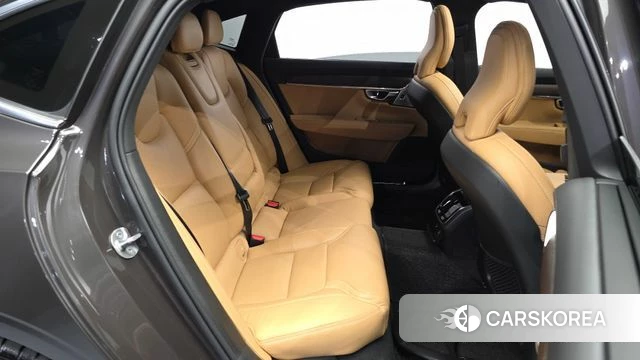 Volvo S90 2022 Серый из Кореи, фото 2