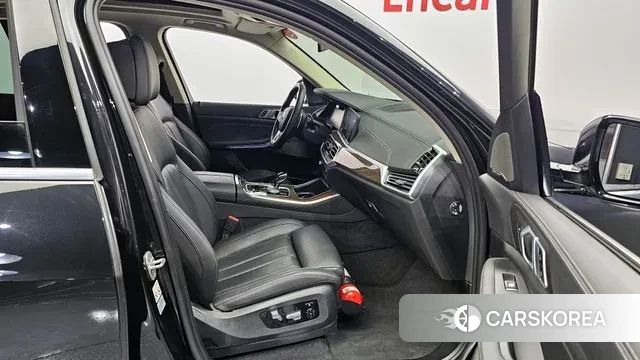 BMW X5 (G05) 2021 Черный из Кореи, фото 2