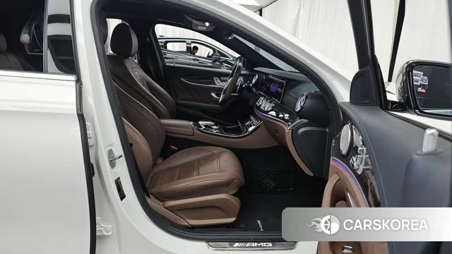 Mercedes-Benz E-Class W213 2018 Белый из Кореи, фото 2