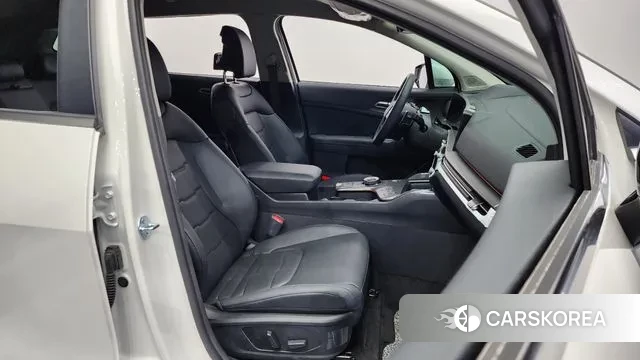 Kia The New Sportage 5th Generation Hybrid 2025 Белый из Кореи, фото 2