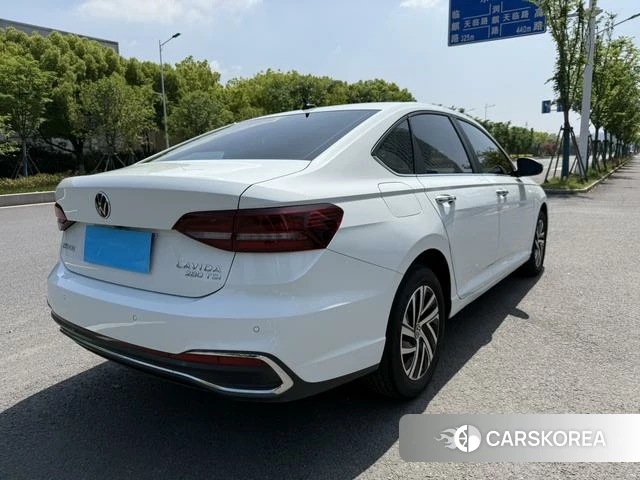 Volkswagen Lavida 2022 Белый из Китая, фото 2