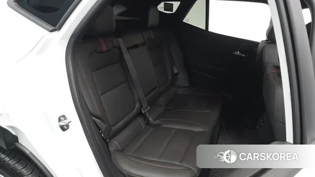 Chevrolet (GM Daewoo) Trax Crossover 2023 Белый из Кореи, фото 2