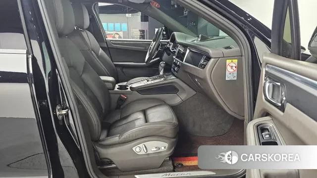 Porsche Macan 2019 Черный из Кореи, фото 2