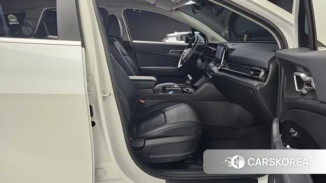 Kia Sportage 5th Generation 2023 Белый из Кореи, фото 2