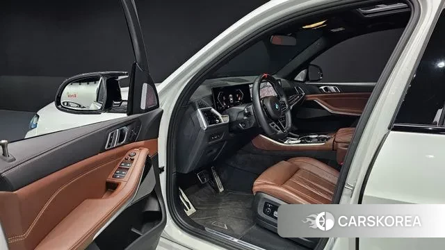 BMW X5 (G05) 2024 Белый из Кореи, фото 2