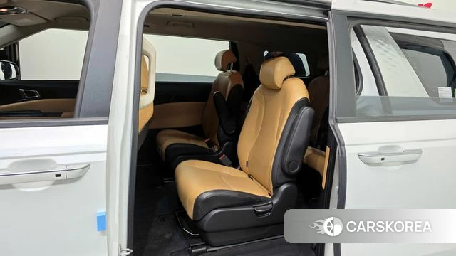 Kia Carnival 4th generation 2022 Белый из Кореи, фото 2