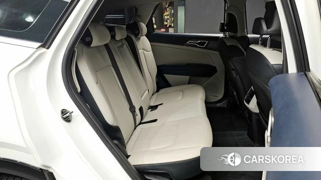 Kia Sportage 5th Generation 2021 Белый из Кореи, фото 2