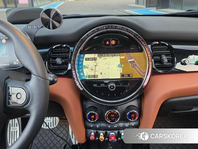 Mini Cooper S 2024 Темно-зеленый из Кореи, фото 2