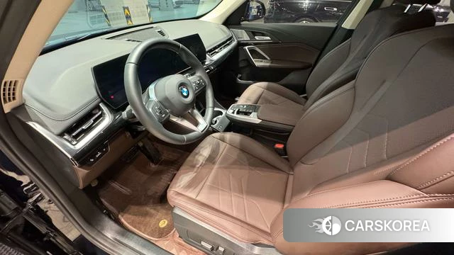 BMW X1 2024 Черный из Китая, фото 2