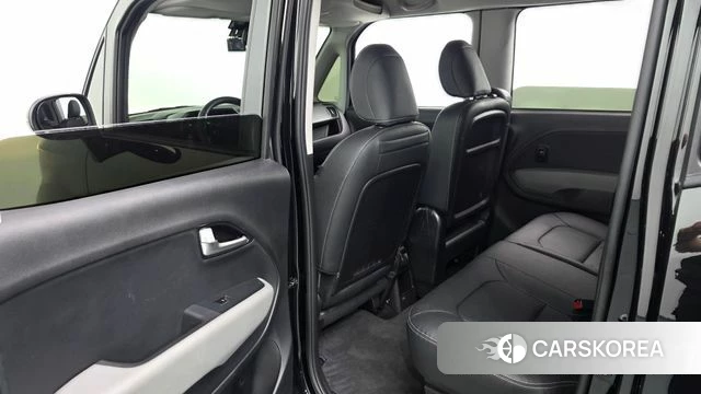 Kia The New Kia Ray 2023 Черный из Кореи, фото 2