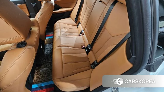 BMW i4 2022 Белый из Кореи, фото 2