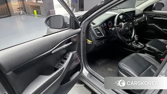 Kia Seltos 2020 Серебряный из Кореи, фото 2