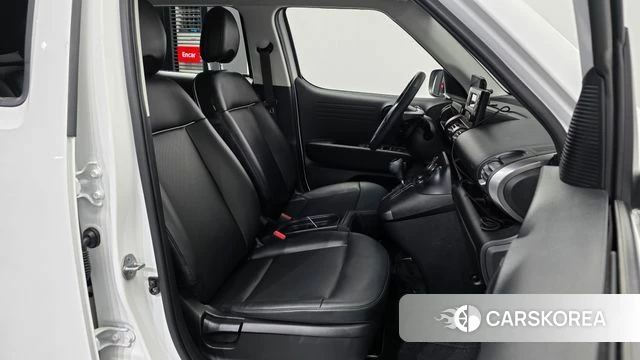 Hyundai Casper 2023 Белый из Кореи, фото 2