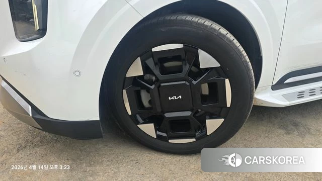 Kia The New Carnival 4th Generation 2024 Белый из Кореи, фото 2