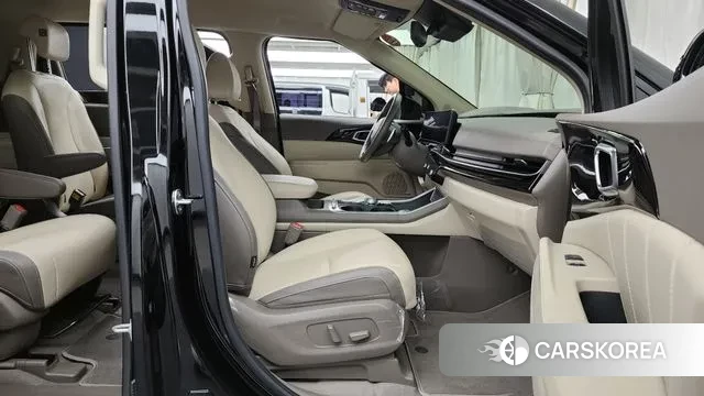 Kia The New Carnival 4th Generation 2024 Черный из Кореи, фото 2