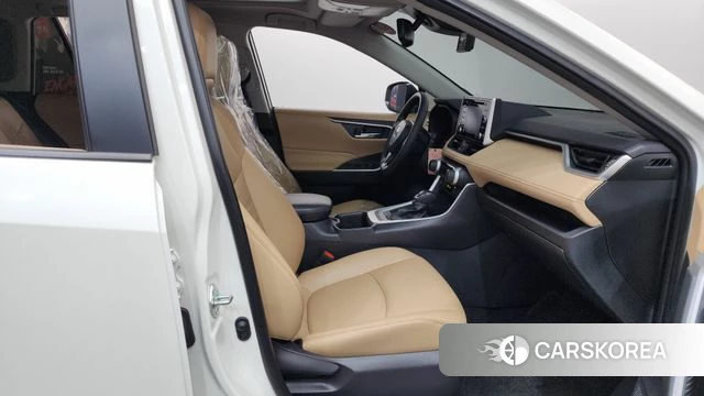 Toyota RAV4 5th Generation 2022 Белый из Кореи, фото 2