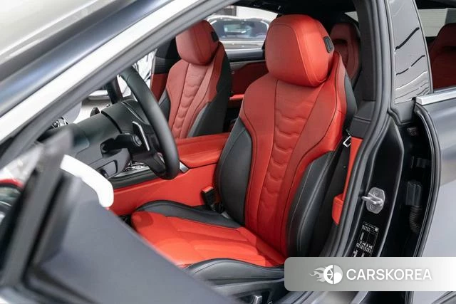 BMW 8 series 2021 Черный из Китая, фото 2