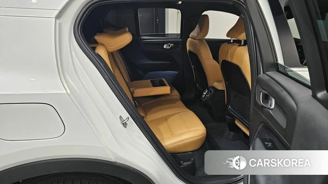 Volvo XC40 2020 Белый из Кореи, фото 2