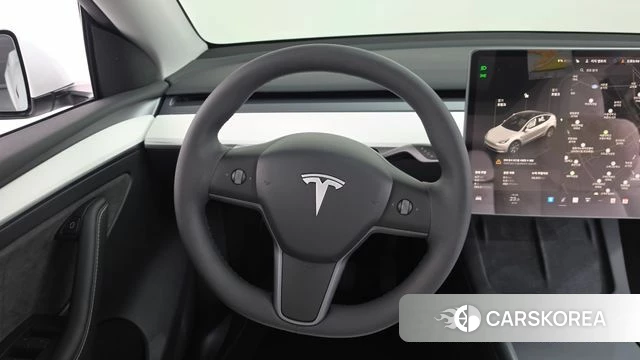 Tesla Model Y 2024 Белый из Кореи, фото 2
