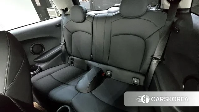 Mini Cooper S 2021 Зеленый из Кореи, фото 2