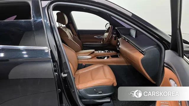 Genesis GV70 2022 Черный из Кореи, фото 2