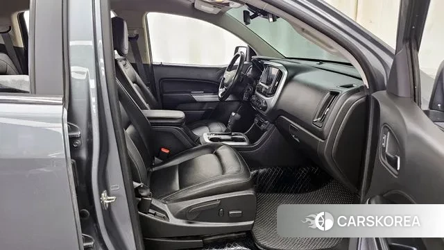 Chevrolet (GM Daewoo) Colorado 2020 Серебряный из Кореи, фото 2