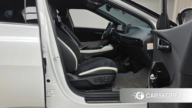 Kia EV6 2022 Белый из Кореи, фото 2