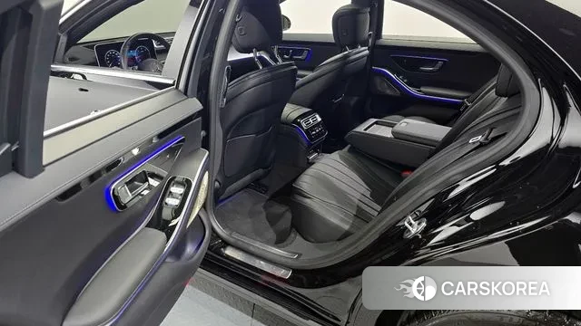 Mercedes-Benz S-Class W223 2024 Черный из Кореи, фото 2