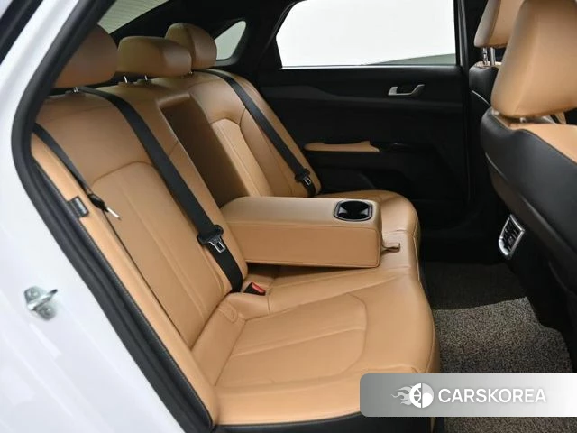 Kia K5 3rd generation 2023 Белый из Кореи, фото 2