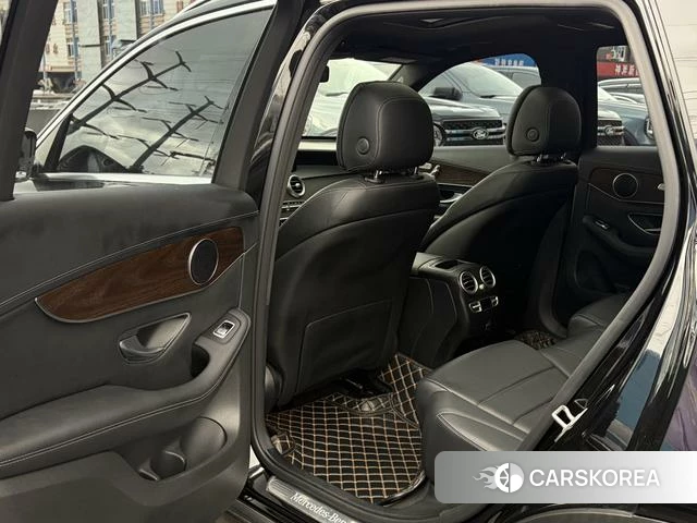 Mercedes-Benz GLC 2021 Черный из Китая, фото 2