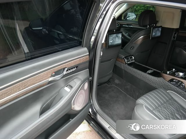 Genesis G90 2021 Черный из Кореи, фото 2