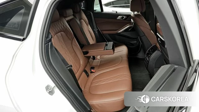 BMW X6 (G06) 2024 Белый из Кореи, фото 2