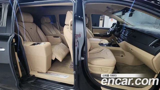 Kia The New Carnival 2020 Черный из Кореи, фото 2