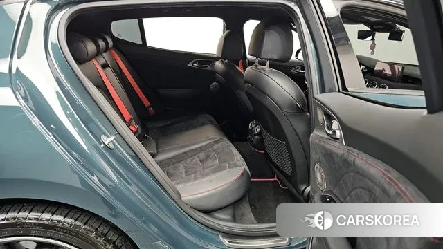 Kia Stinger Meister 2022 Темно-зеленый из Кореи, фото 2