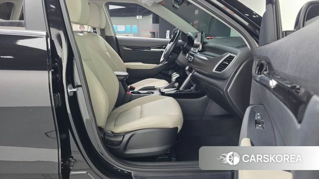 Kia Seltos 2022 Черный из Кореи, фото 2