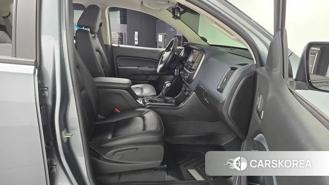 Chevrolet (GM Daewoo) Real New Colorado 2022 Серый из Кореи, фото 2