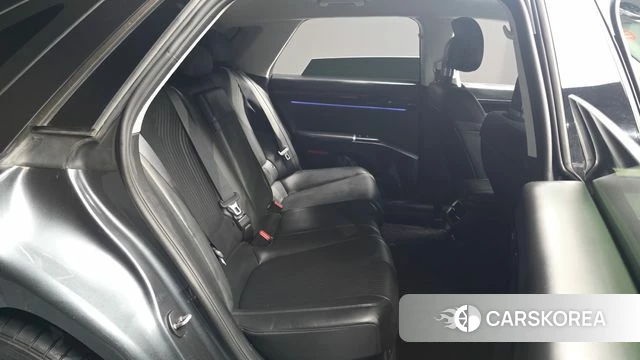 Hyundai Grandeur Hybrid (GN7) 2023 Серый из Кореи, фото 2