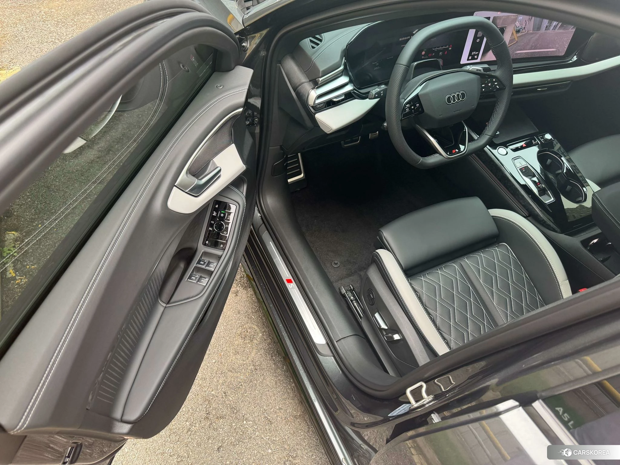 Audi A5L 2025 Темно-серый из Китая, фото 2