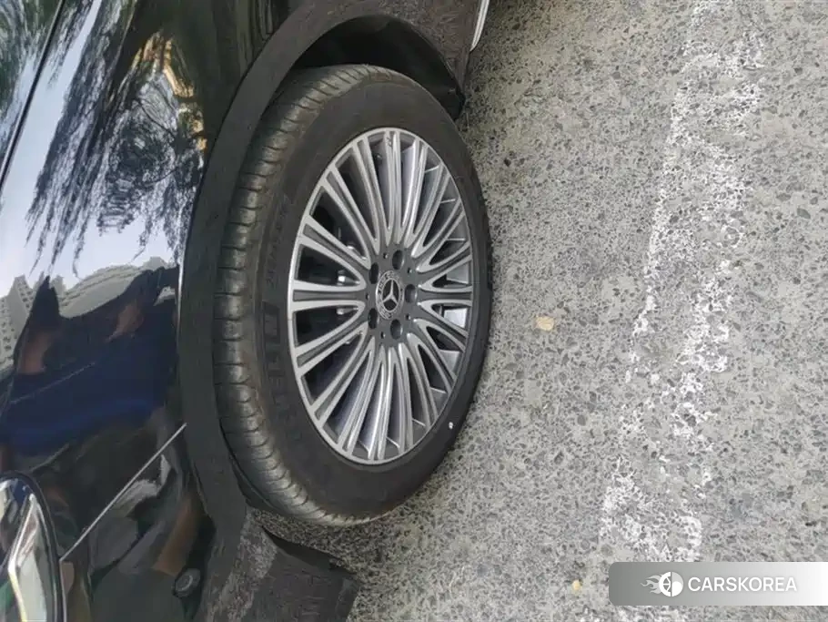 Mercedes-Benz E-Class 2023 Черный из Китая, фото 2