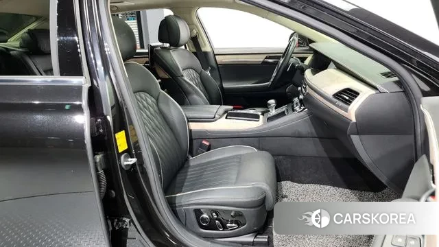 Genesis G90 2018 Черный из Кореи, фото 2