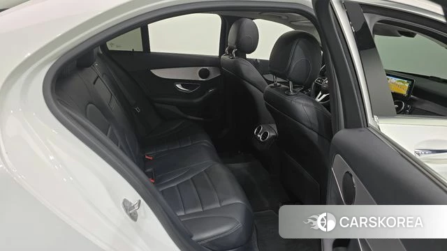 Mercedes-Benz C-Class W205 2020 Белый из Кореи, фото 2