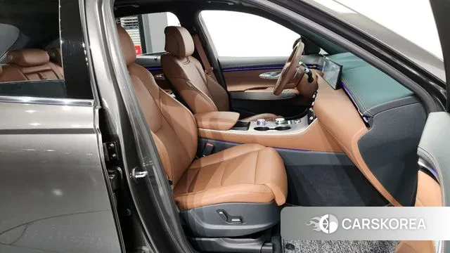 Genesis GV70 2024 Серый из Кореи, фото 2