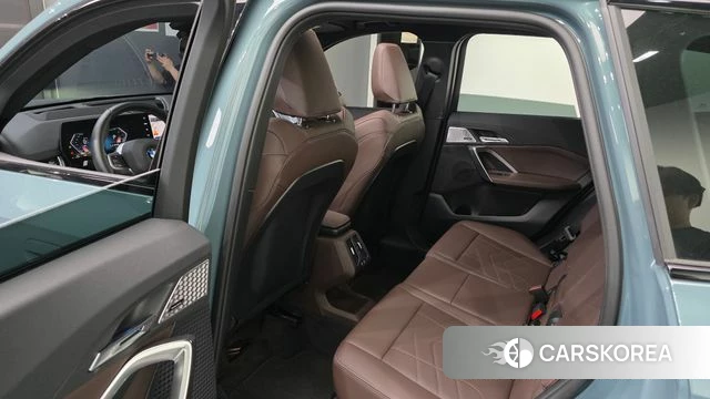 BMW X1 (U11) 2025 Синий нефрит из Кореи, фото 2