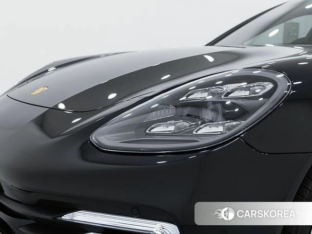 Porsche Panamera (971) 2023 Черный из Кореи, фото 2